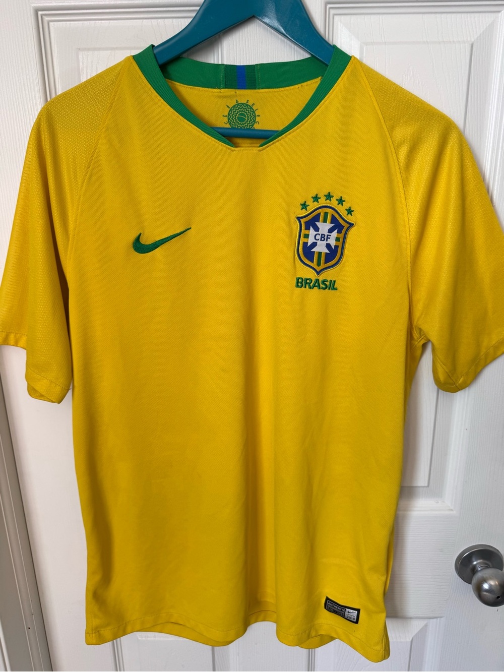 Mens Nike Brasil Soccer Jersey 2018 Home Kit Size Large World Cup 2026 Brazil